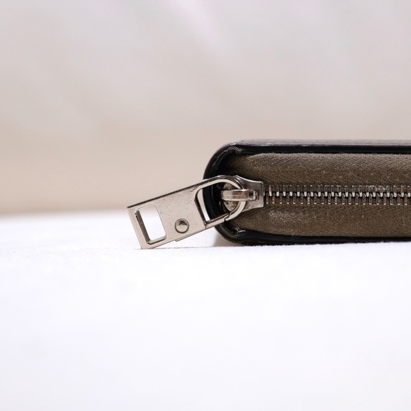 Celine Zippy Wallet - Picture 8 of 10